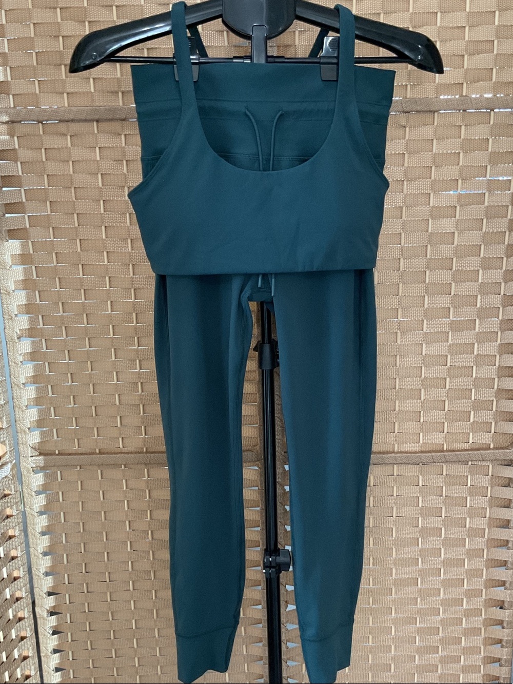 Vuori Matching Set - Daily Legging VW323 and Daily Bra VW104
